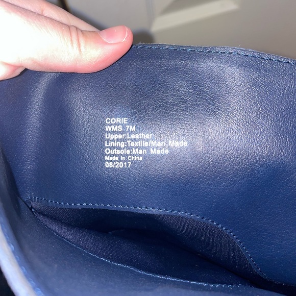 Kenneth Cole Reaction Knee High Boots - Picture 6 of 7